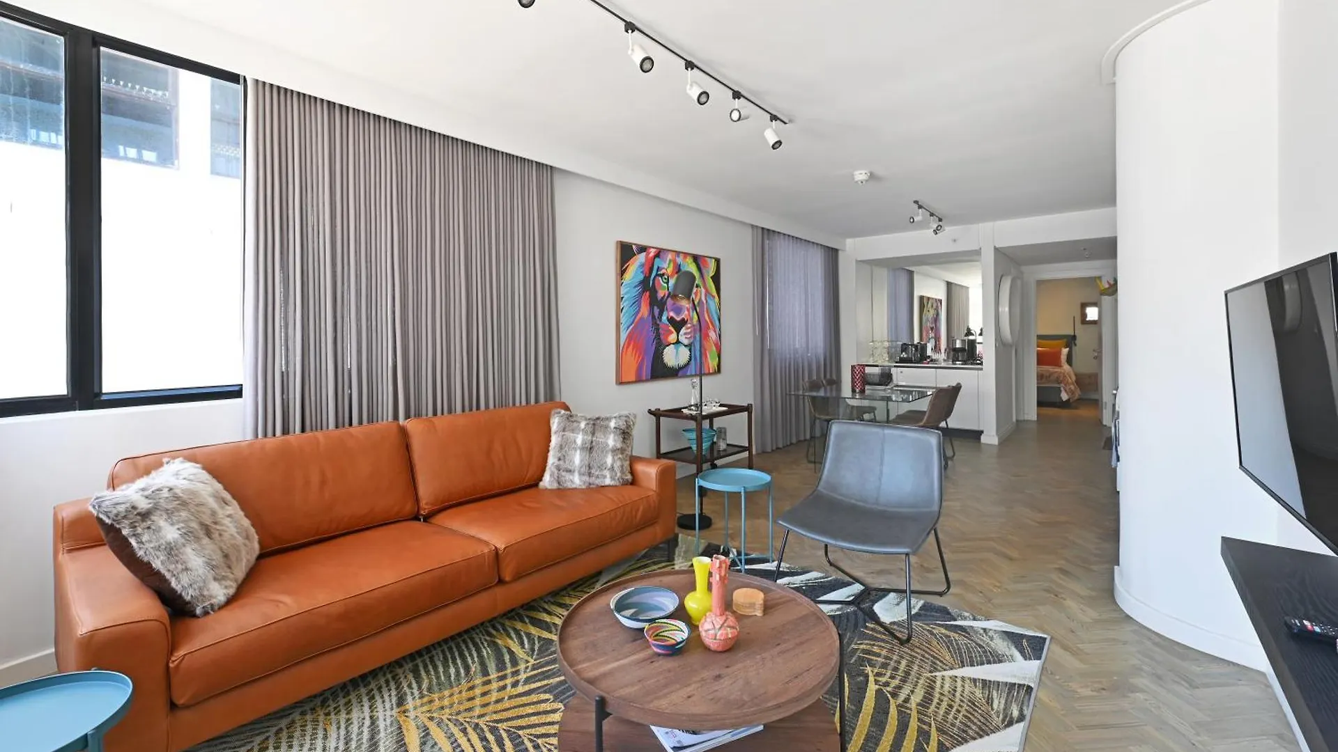 Upper City Central Balcony And Parking Cape Town 0*,  South Africa