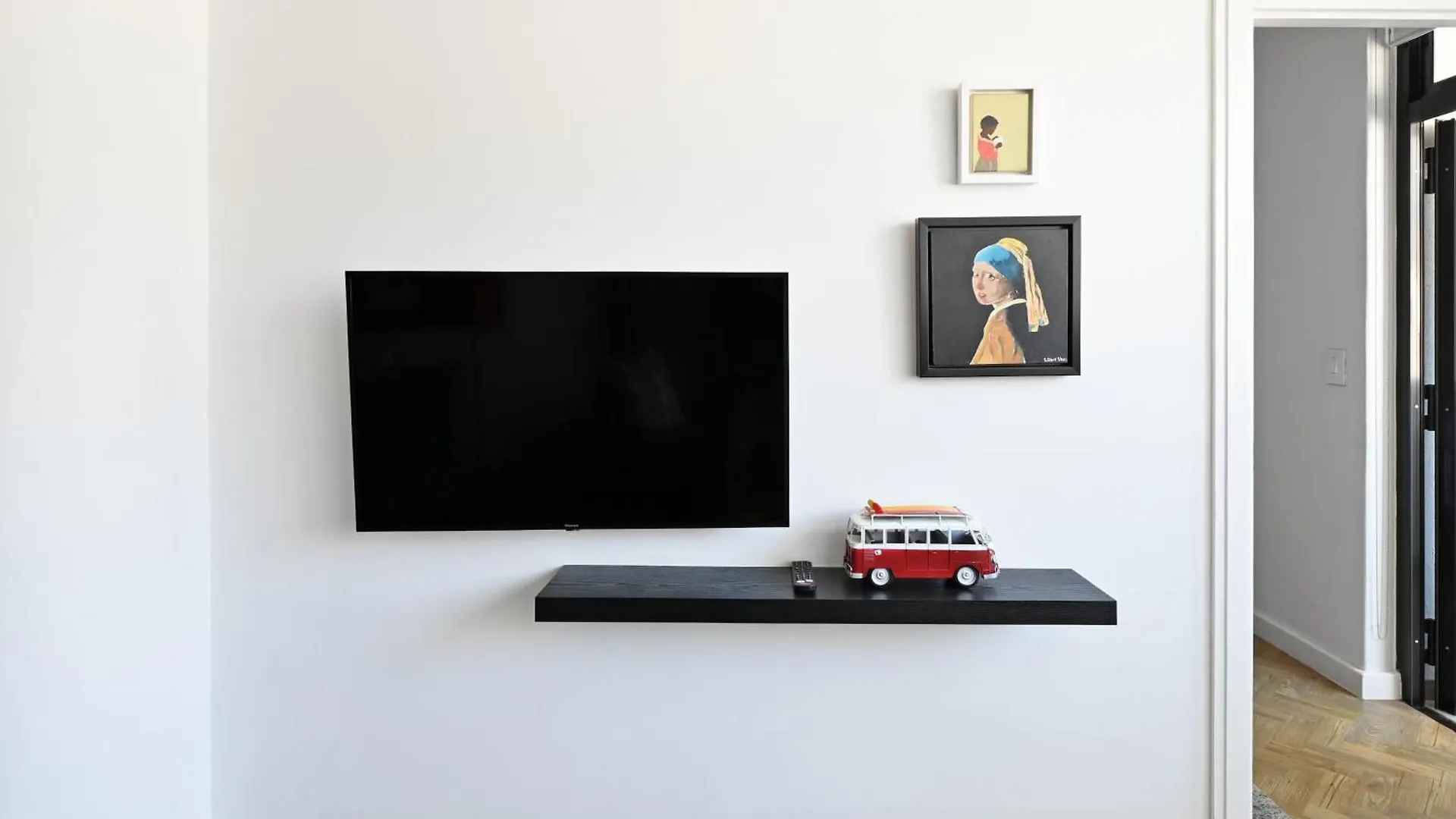 Apartment Upper City Central Balcony And Parking Cape Town