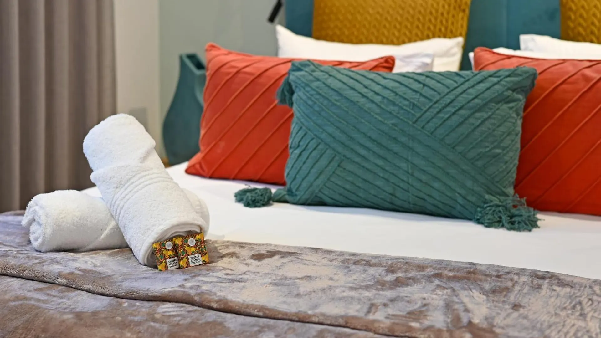 Upper City Central Balcony And Parking Cape Town Apartment